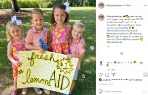 2019年夏に米オハイオ州でレモネードスタンドを始めた子供たち。3年で3千万円以上を集め、小児病院に寄付していた（画像は『Hillary Kelly Weidner　2020年9月9日付Instagram「these besties did it again!」』のスクリーンショット）