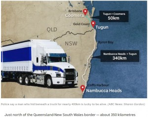 男性は50キロ先の自宅まで向かうつもりが、トラックが一度も止まらず340キロ離れた地点に到着してしまった（画像は『ABC（Australian Broadcasting Corporation）　2023年11月20日付「Truck stowaway ‘lucky to be alive’ after hiding beneath B-double for 390km trip to Gold Coast」（ABC News: Sharon Gordon）』のスクリーンショット）