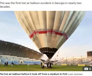 熱気球は7日朝、ジョージア西部ポティのスタジアム出発しており、東部カヘティ州に向かう予定で、ウトゥルガウリ氏は出発前、SNSに「山を越えていくので難しい飛行になるだろう」と記していた（『The Sun　「BALLOON DISASTER Horror moment hot air balloon crash leaves 3 dead after being blown by wind into high voltage powerlines」（Credit: East2West）』より）