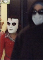【イタすぎるセレブ達】マイケル・ジャクソン、子供達の外出にも顔面マスクを強要！
